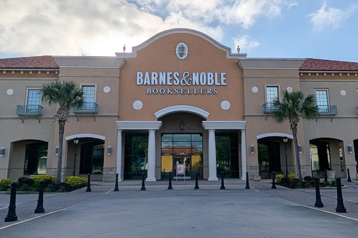 Barnes & Noble